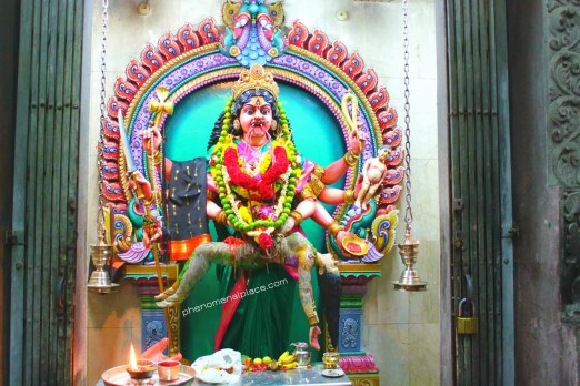 8_Periachi_Amman_Tamil_God_Babies_Pregnant_Veeramakaliamman_Temple_Singapore